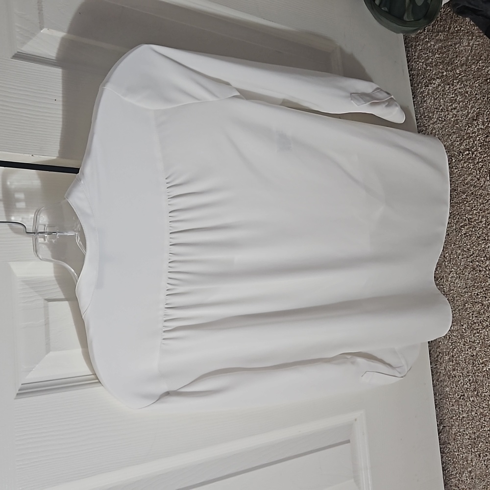 White Top - Picture 2 of 2